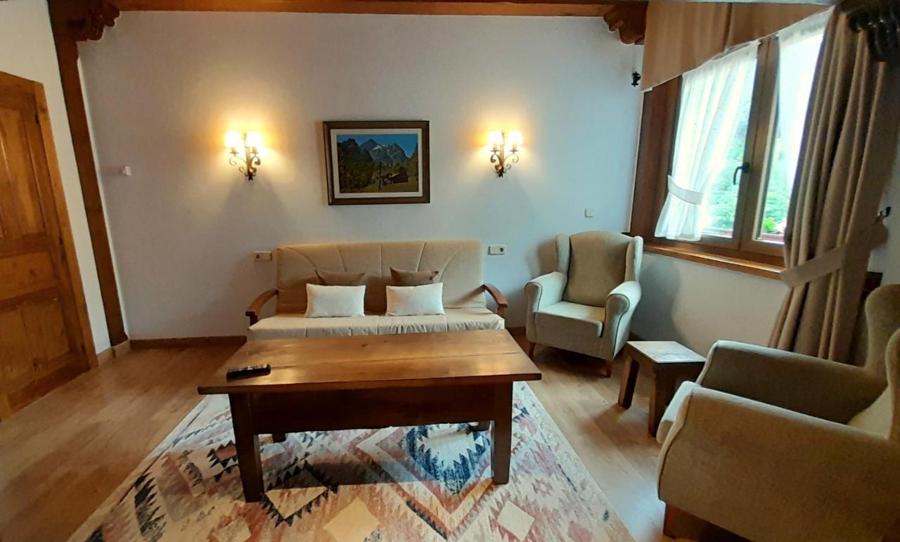 Apartamentos El Haya Cosgaya Bagian luar foto
